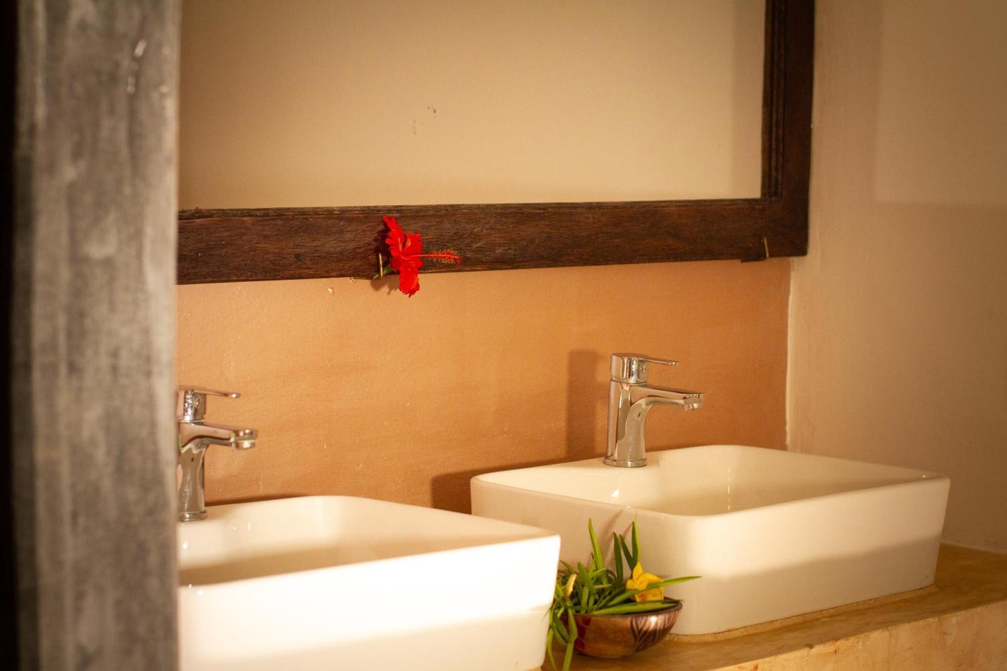 גאמביאני Kupaga Villas Boutique Hotel - Adults Only חדר תמונה